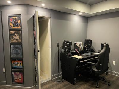 Secret Salon Hideaway