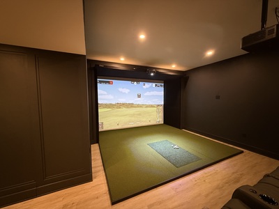 Golf Club Lounge