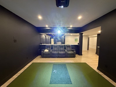 Golf Club Lounge