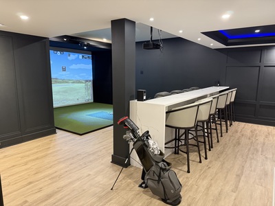 Golf Club Lounge