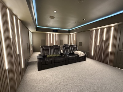 Warm Leisure Suite
