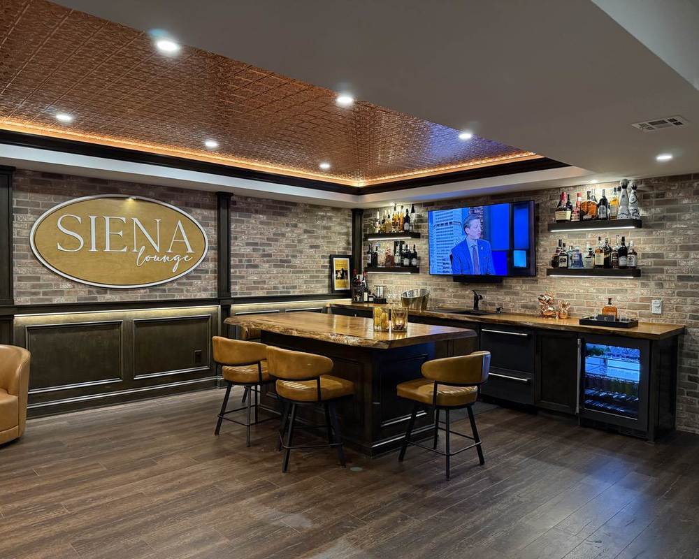 Artisan Mahogany Retreat