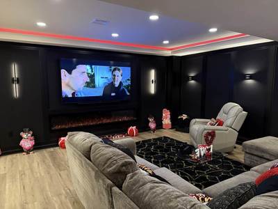 Cupid’s Cove Lounge