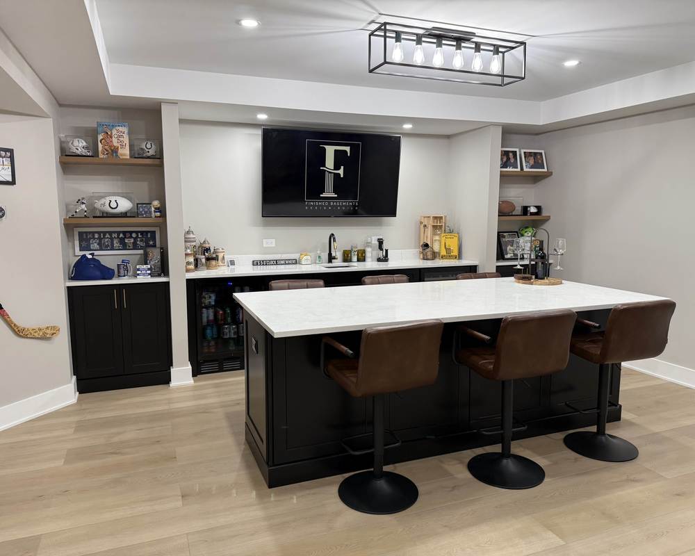 Minimalist Manor Den