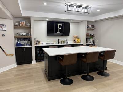 Minimalist Manor Den