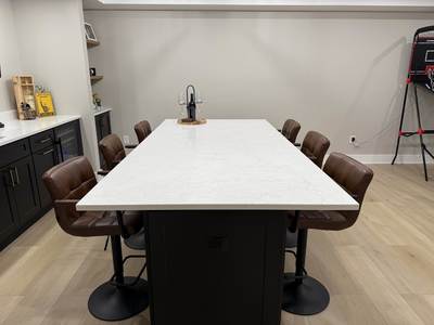 Minimalist Manor Den