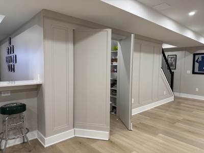 Minimalist Manor Den