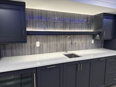 Linear Horizon Lounge