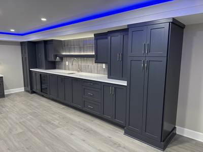 Linear Horizon Lounge