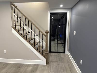 Linear Horizon Lounge