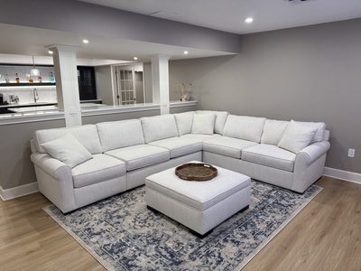 Pristine Charcoal Lounge