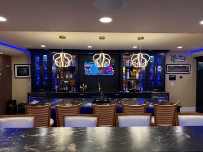 Executive Navy Lounge