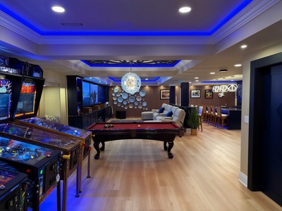 Executive Navy Lounge
