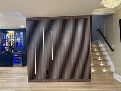 Executive Navy Lounge
