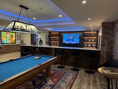 Timber & Glass Tavern
