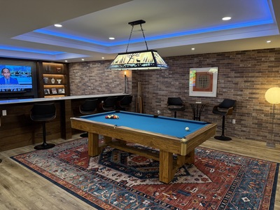 Timber & Glass Tavern